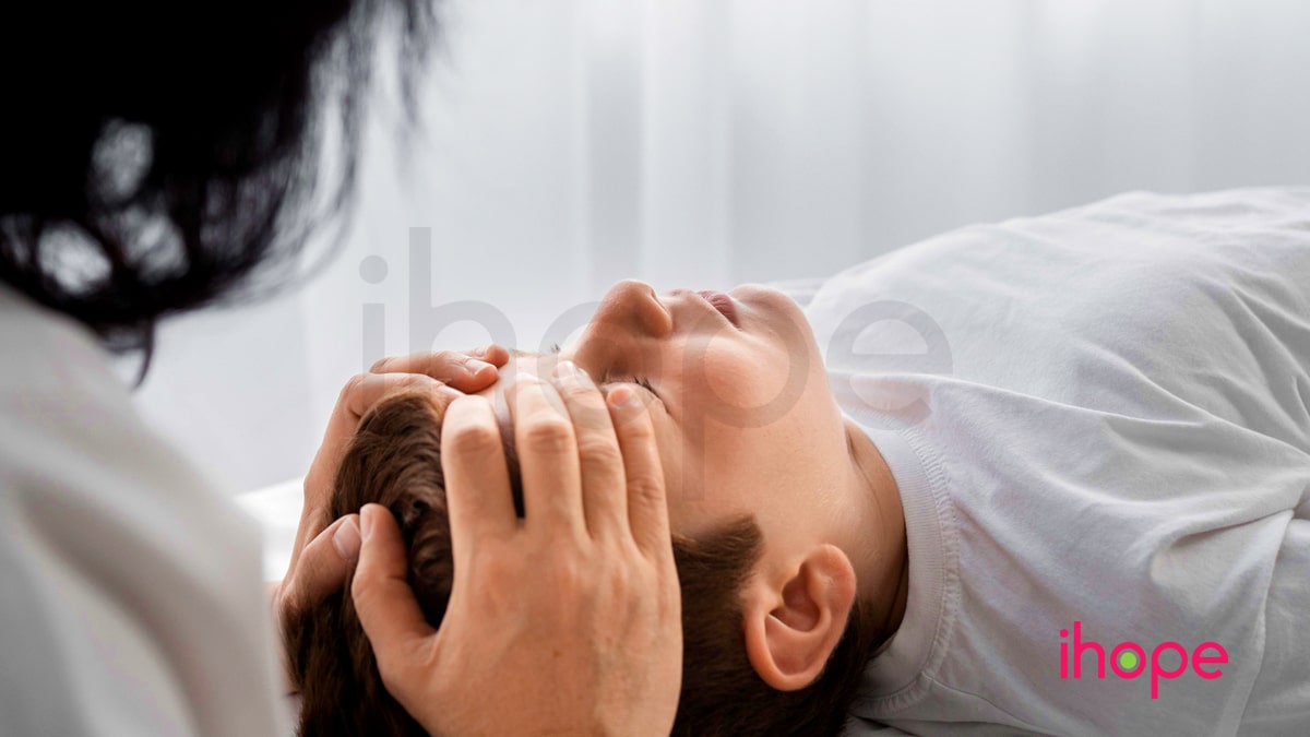 Động Kinh Thùy Trán Về đêm Di Truyền Trội